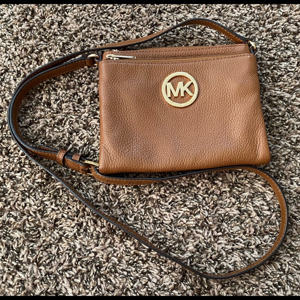 Michael Kors Crossbody Pebbled